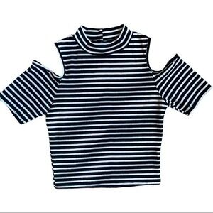 Acemi top no size listed black and white striped top with cut out shoulders